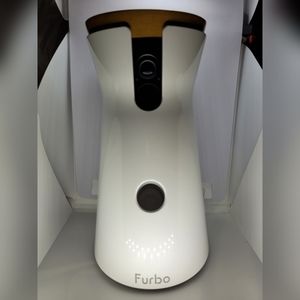 Furbo dog Webcam and treat tosser